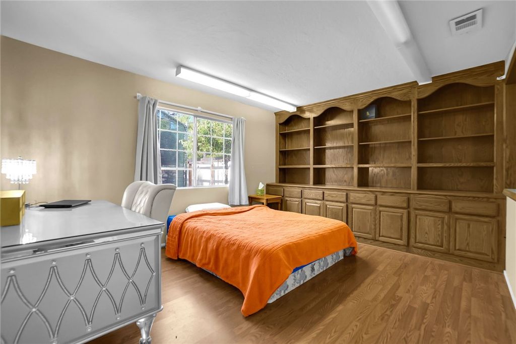 Image 53 of property listing at 20537 E Covina Hills Rd, Covina, CA 91724