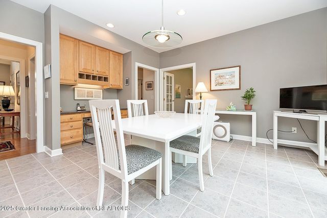 2073 Birch Bluff Drive, Okemos, MI 48864