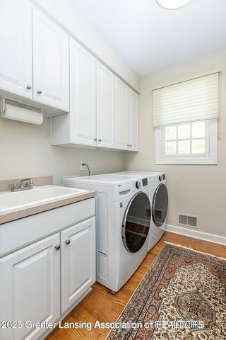 2073 Birch Bluff Drive, Okemos, MI 48864