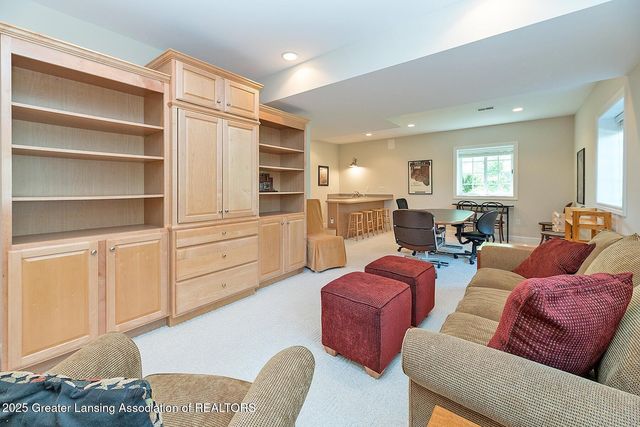 2073 Birch Bluff Drive, Okemos, MI 48864