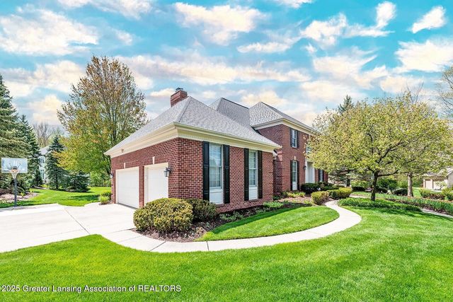2073 Birch Bluff Drive, Okemos, MI 48864