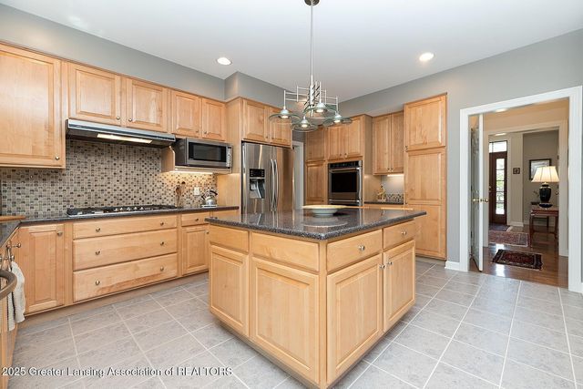 2073 Birch Bluff Drive, Okemos, MI 48864