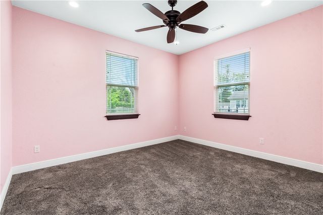 212 NW G Street, Bentonville, AR 72712