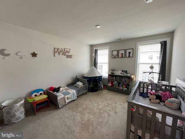 405 REDBUD LN, Chester Springs, PA 19425