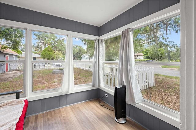 5416 8TH STREET, Zephyrhills, FL 33542