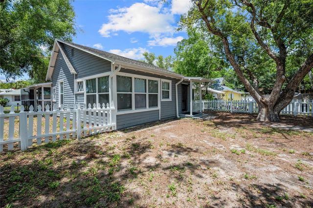 5416 8TH STREET, Zephyrhills, FL 33542