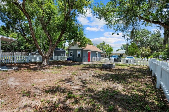 5416 8TH STREET, Zephyrhills, FL 33542