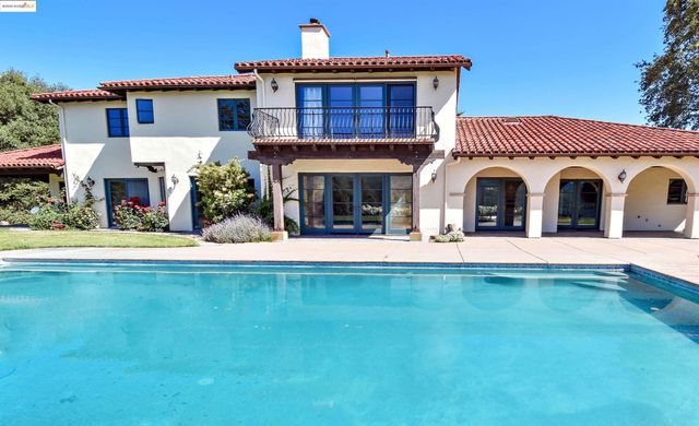 26255 Powell Ranch Rd, Sonora, CA 95370