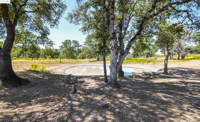 26255 Powell Ranch Rd, Sonora, CA 95370