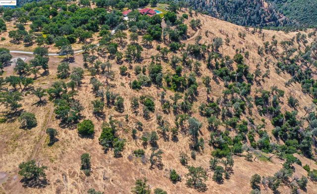 26255 Powell Ranch Rd, Sonora, CA 95370