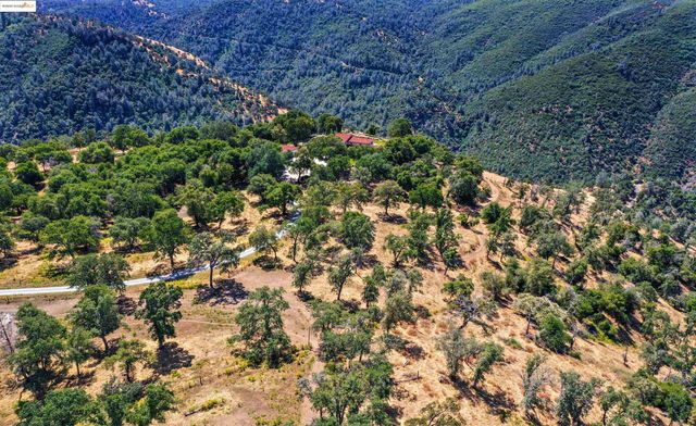 26255 Powell Ranch Rd, Sonora, CA 95370