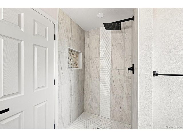 15340 E Iowa Pl, Aurora, CO 80017
