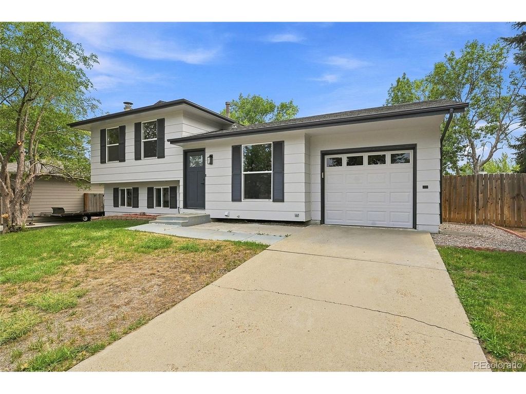 15340 E Iowa Pl, Aurora, CO 80017