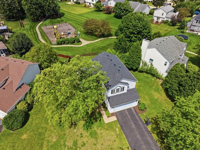 2054 Winding Lakes Drive, Plainfield, IL 60586