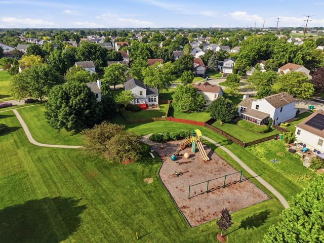 2054 Winding Lakes Drive, Plainfield, IL 60586