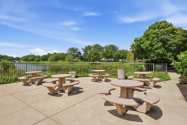 2054 Winding Lakes Drive, Plainfield, IL 60586