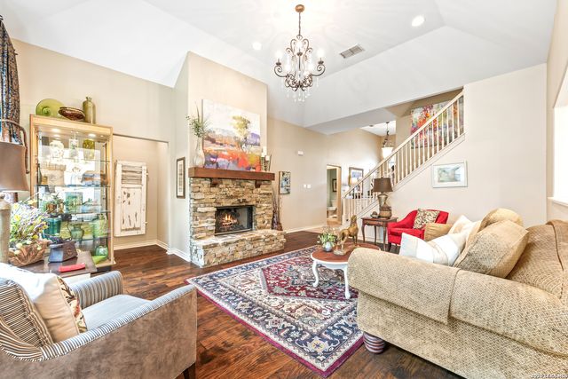 49 N Inwood Heights, San Antonio, TX 78248