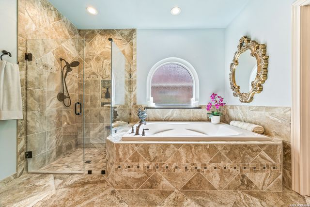 49 N Inwood Heights, San Antonio, TX 78248