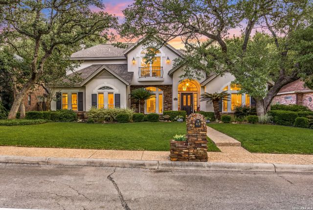 49 N Inwood Heights, San Antonio, TX 78248