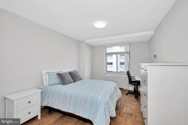 2401 H St NW Apt 808, Washington, DC 20037