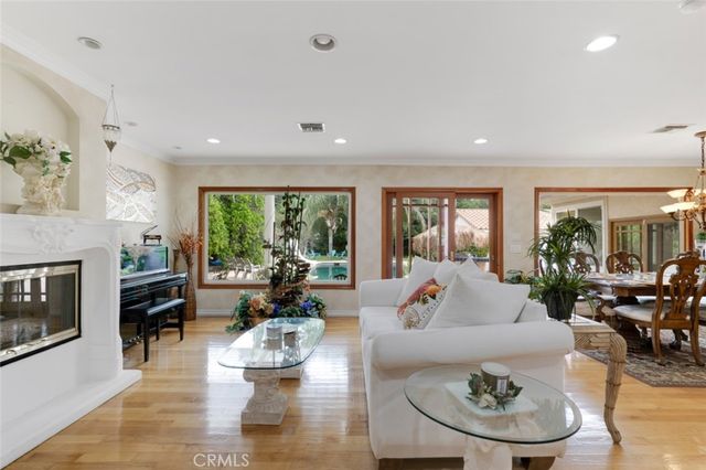 8836 Enfield Avenue, Sherwood Forest, CA 91325