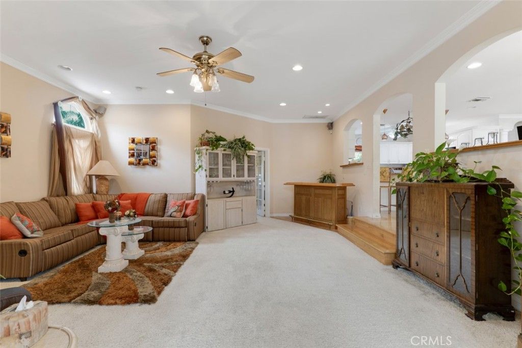Image 10 of property listing at 8836 Enfield Avenue, Sherwood Forest, CA 91325