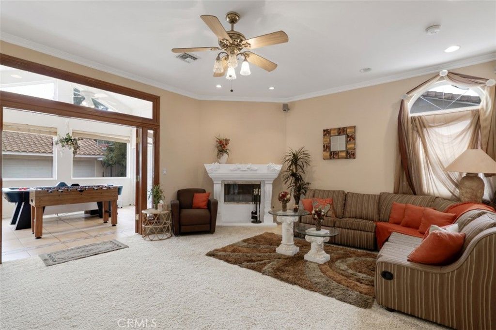 Image 11 of property listing at 8836 Enfield Avenue, Sherwood Forest, CA 91325