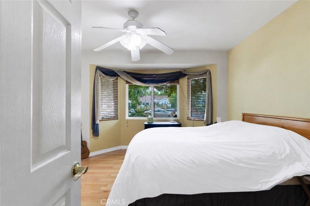 Image 17 of property listing at 8836 Enfield Avenue, Sherwood Forest, CA 91325