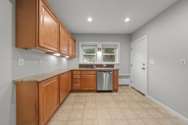 207-209 Main 207, Melrose, MA 02176