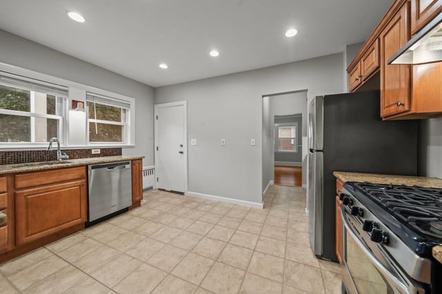207-209 Main 207, Melrose, MA 02176