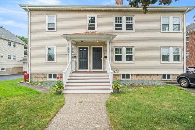 207-209 Main 207, Melrose, MA 02176