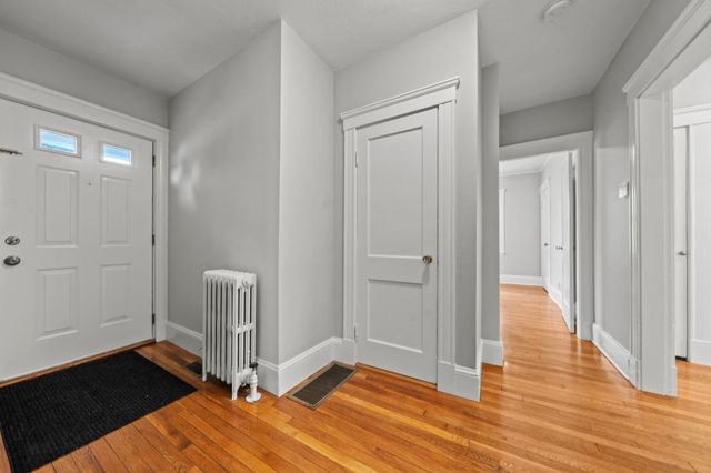 207-209 Main 207, Melrose, MA 02176