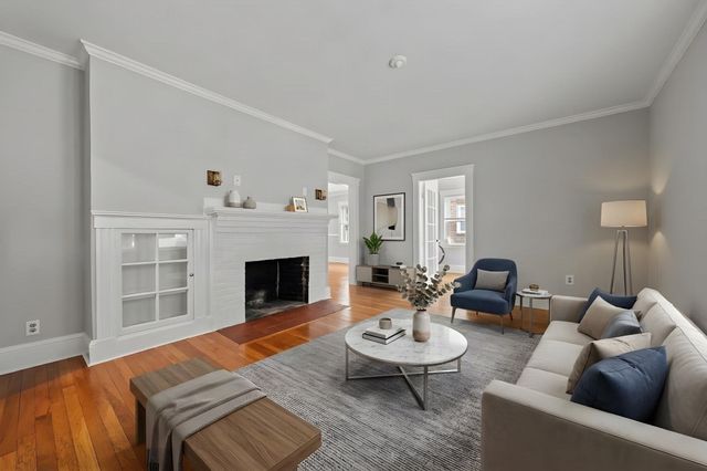 207-209 Main 207, Melrose, MA 02176