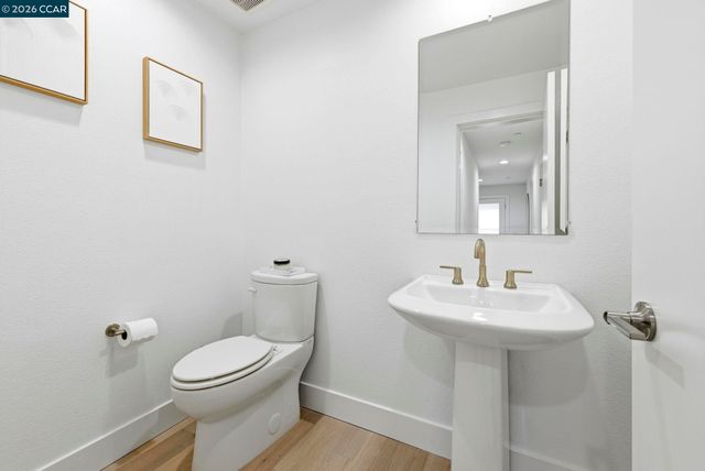 156 Pioneer Ave, Walnut Creek, CA 94597