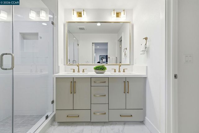 156 Pioneer Ave, Walnut Creek, CA 94597