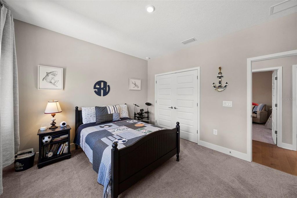 Image 23 of property listing at 4104 W CLEVELAND STREET, Tampa, FL 33609