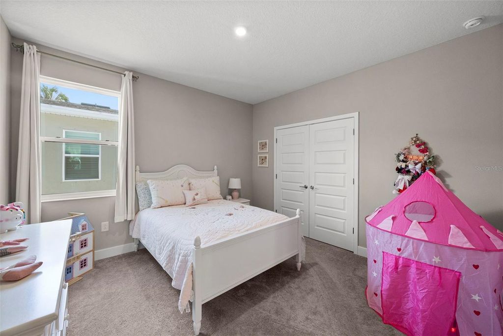 Image 27 of property listing at 4104 W CLEVELAND STREET, Tampa, FL 33609