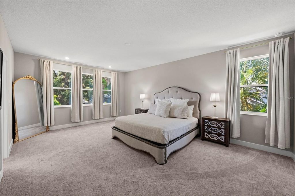 Image 31 of property listing at 4104 W CLEVELAND STREET, Tampa, FL 33609