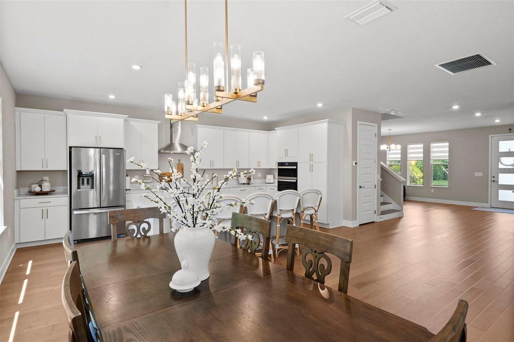 Image 10 of property listing at 4104 W CLEVELAND STREET, Tampa, FL 33609