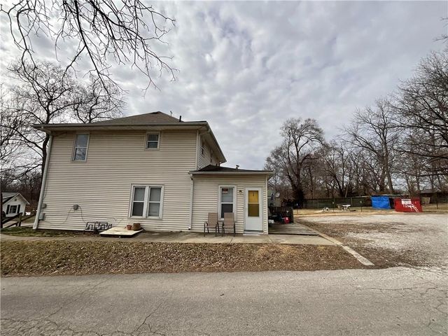 1000 W LINDEN Avenue, Independence, MO 64052