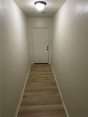 1000 W LINDEN Avenue, Independence, MO 64052