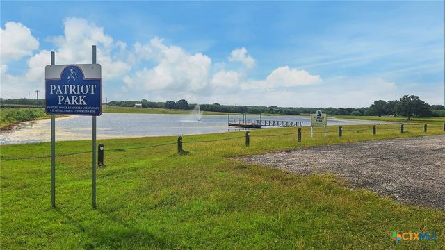Lot 222 Flash Circle, Luling, TX 78648