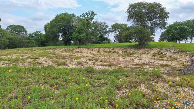 Lot 222 Flash Circle, Luling, TX 78648