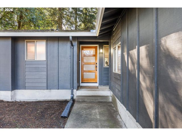 5226 Sw TAYLORS FERRY Rd, Portland, OR 97219