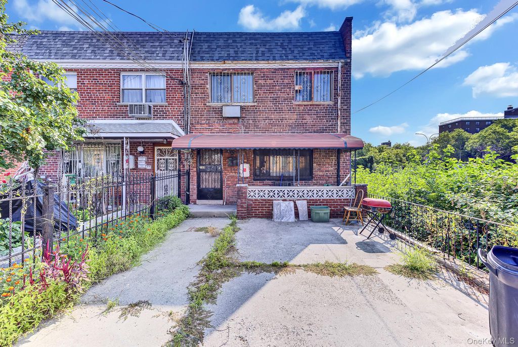 789 Autumn Avenue, Brooklyn, NY 11208 — exterior
