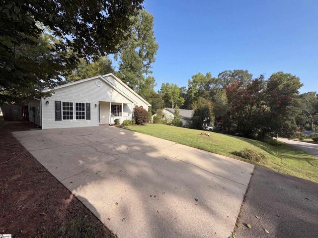 108 Woodcock Court, Easley, SC 29642