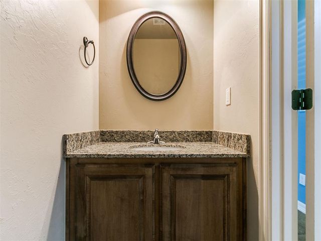 5905 Creekmore Drive, Oklahoma City, OK 73179