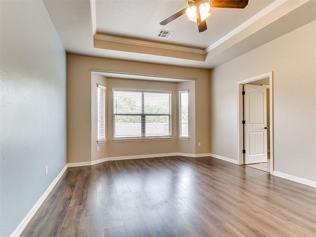 5905 Creekmore Drive, Oklahoma City, OK 73179