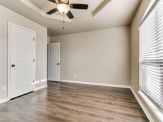 5905 Creekmore Drive, Oklahoma City, OK 73179