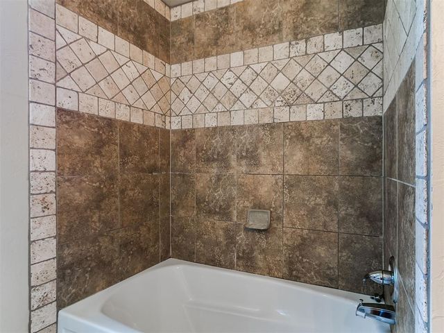 5905 Creekmore Drive, Oklahoma City, OK 73179